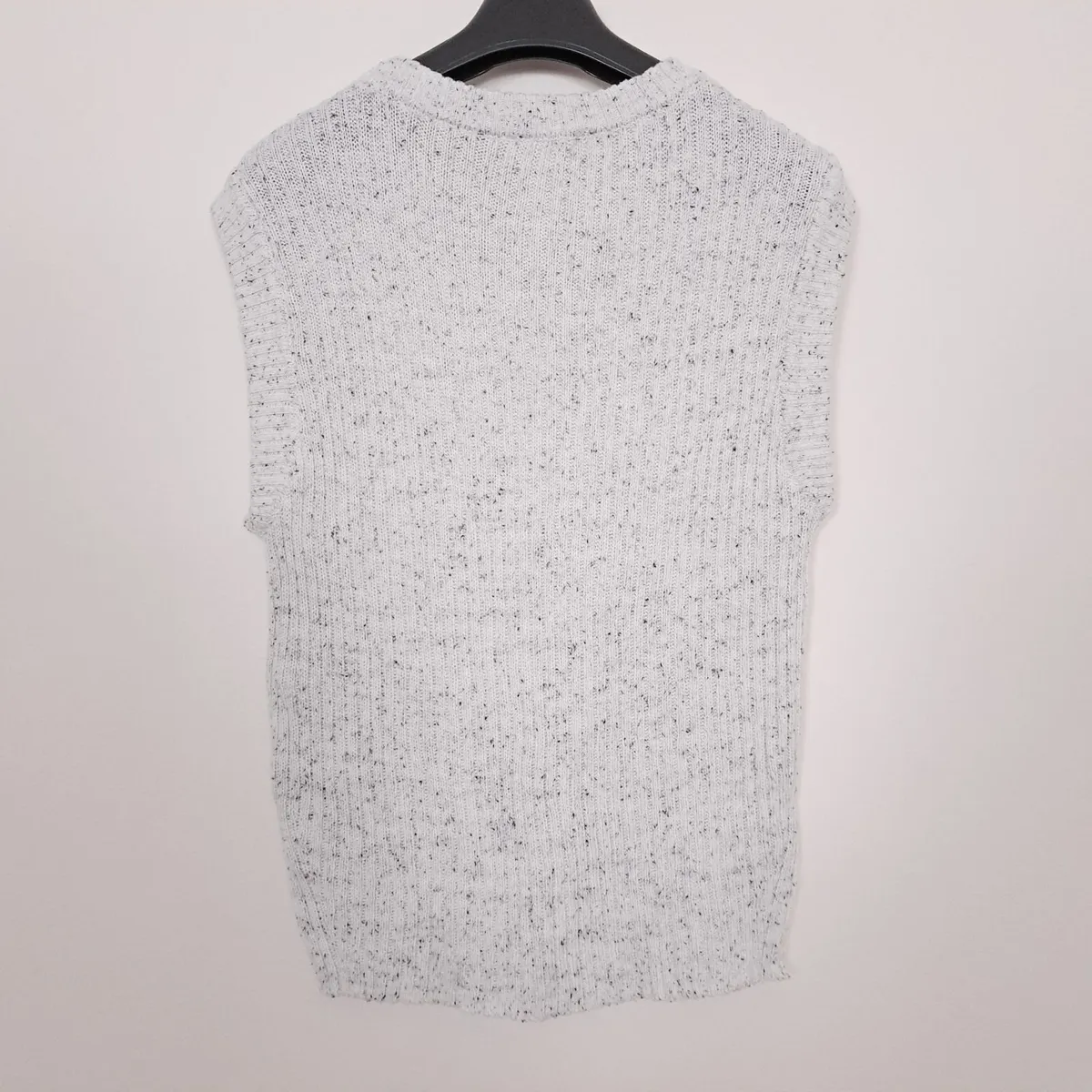 Soaked White Speckled Knit Vest Size M - Image 3