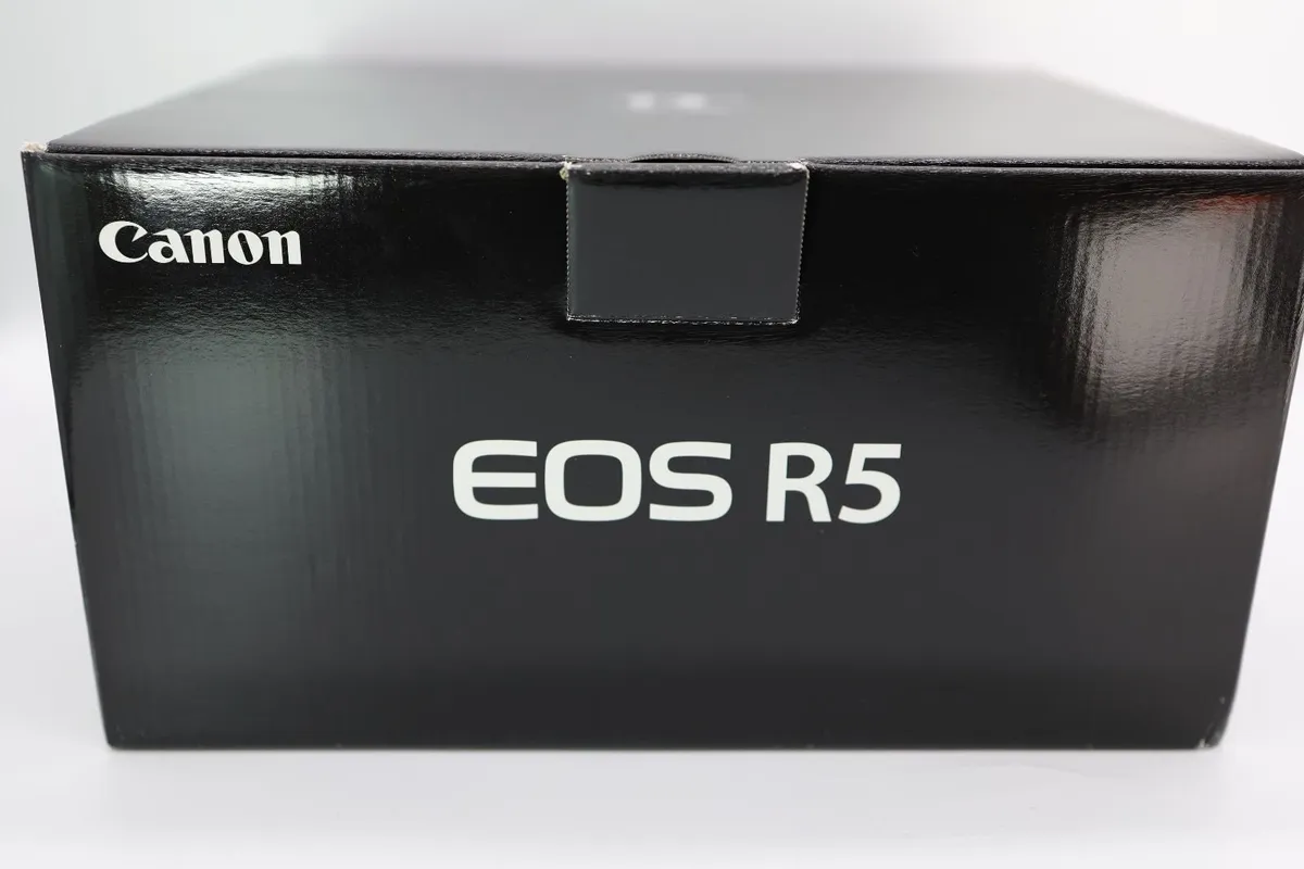 CANON EOS R5 MIRRORLESS DIGITAL CAMERA #0509 - Image 1