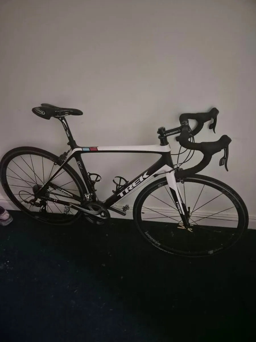 Trek madone 4.5 carbon road bike - Image 3