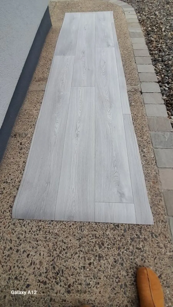 Lino...8' 4" X  26 "   High Quality - Image 3