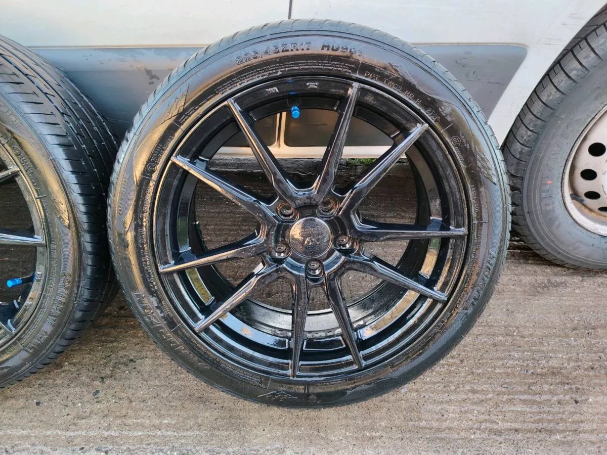 17" 5x112 black alloys for VW, Skoda, Seat, Audi - Image 2