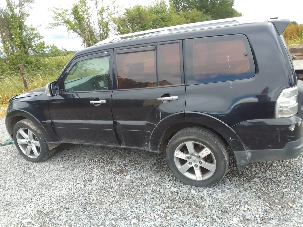 2009 Mitsubishi pajero shogun parts - Image 3