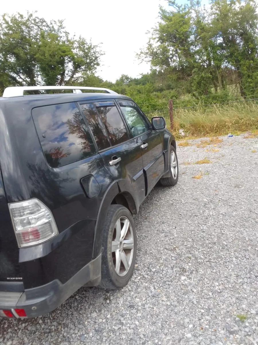 2009 Mitsubishi pajero shogun parts - Image 4