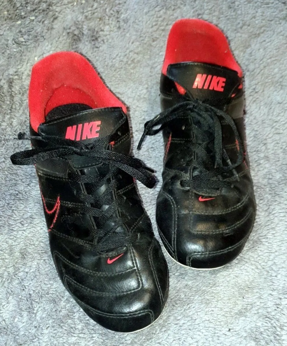 Authentic Nike Park II Junior Football Boots - Image 3