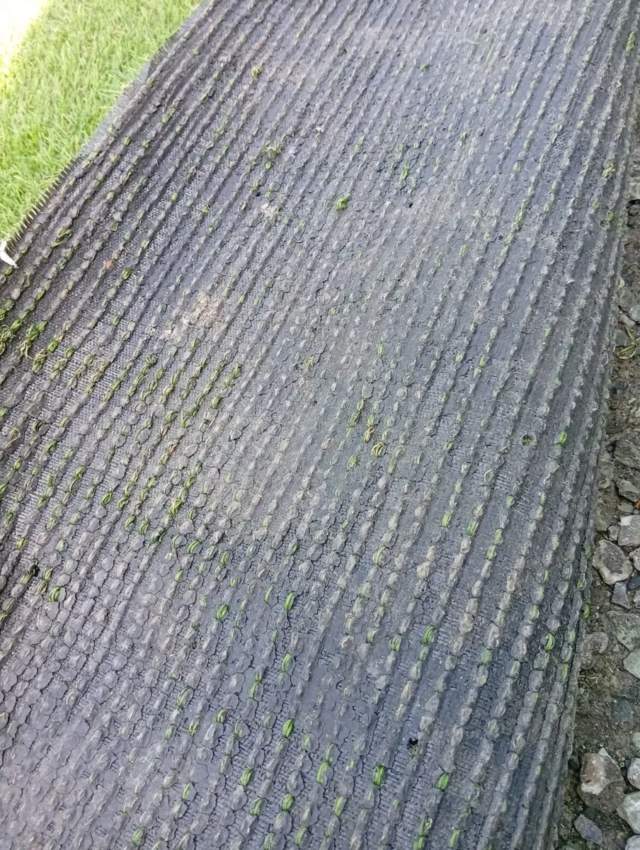 Quality Artificial Grass 4x5m 20sq.m 35mm - Image 4