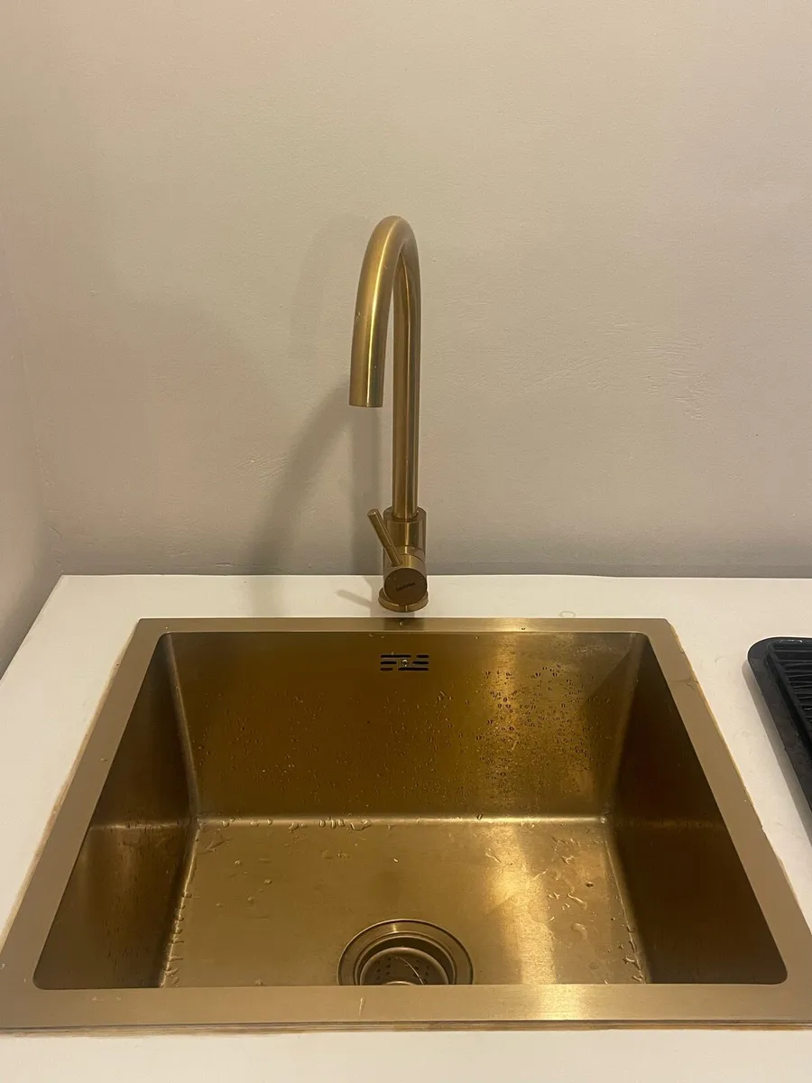 Kitchenette - Image 3
