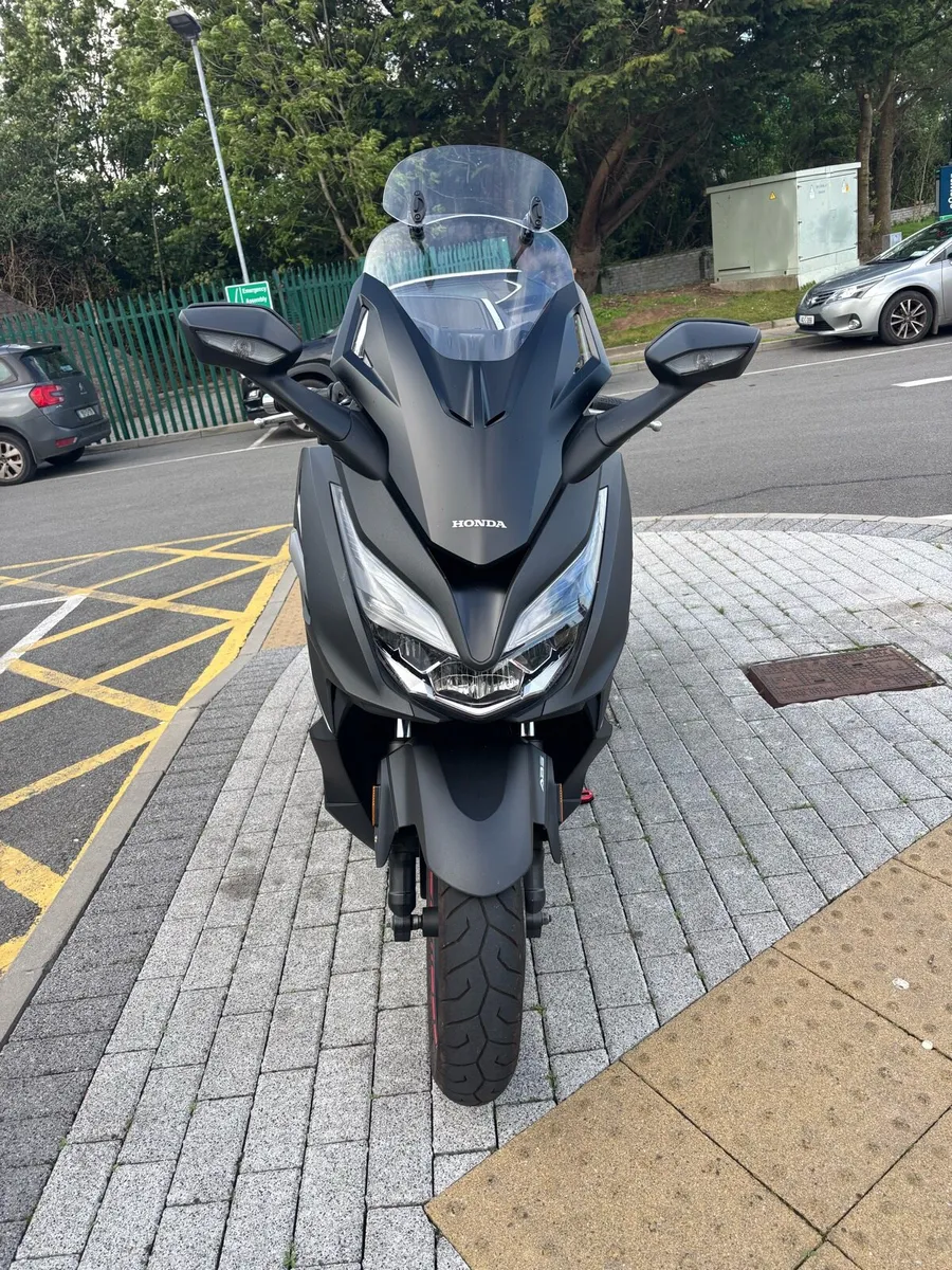 Honda Forza 350 - Image 2