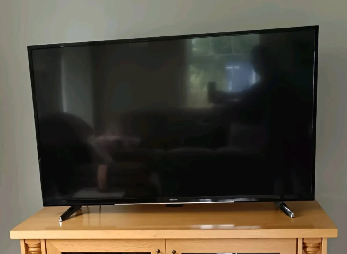 Smart Tv Hitachi 55inch - Image 1
