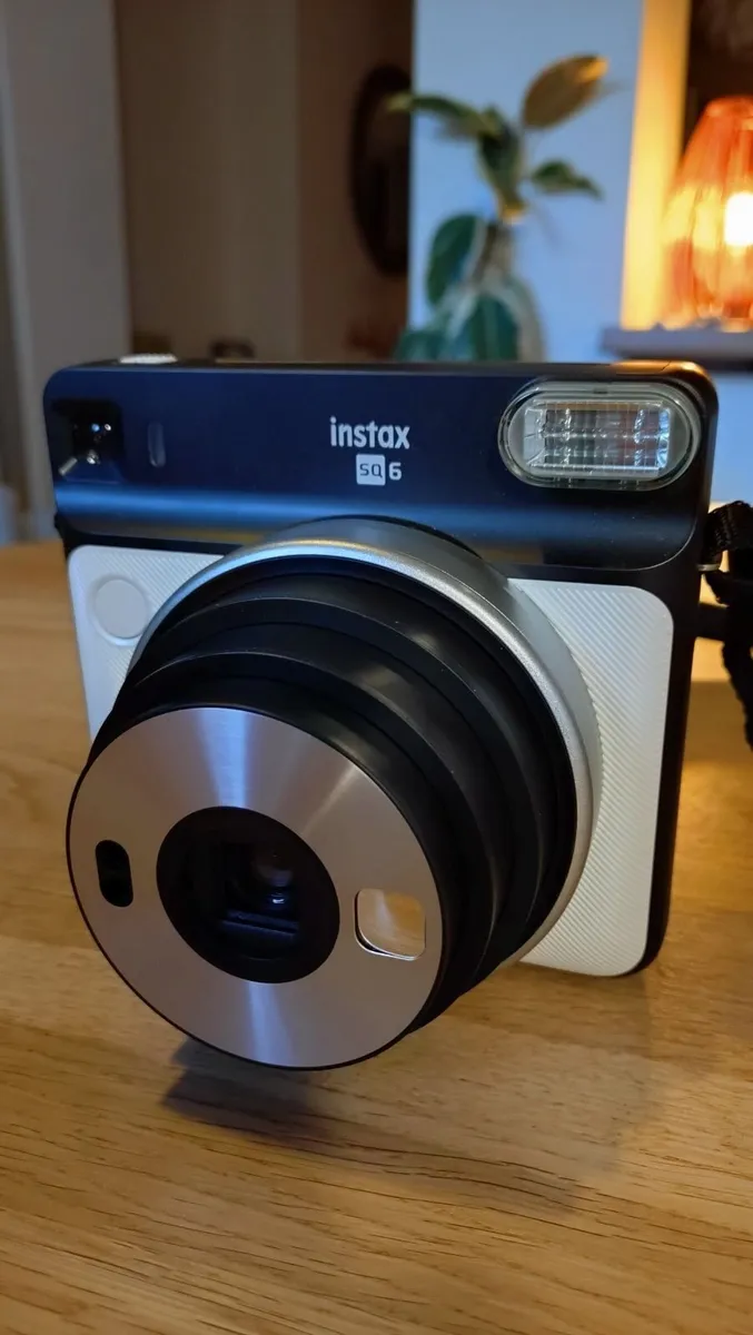 Fujifilm Instax SQ6 Pearl White Instant Camera - Image 3