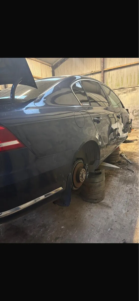 Breaking B7 Volkswagen Passat 2012 - Image 3