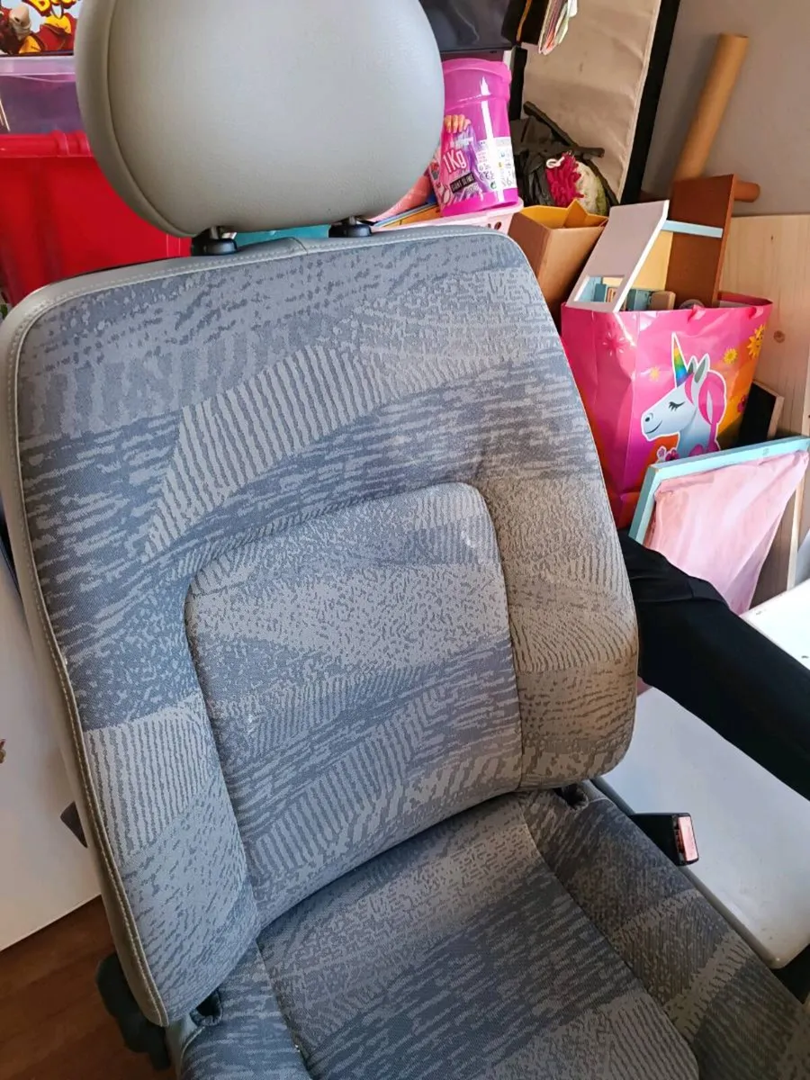 Renault master driver seat (up to 2010) - Image 3