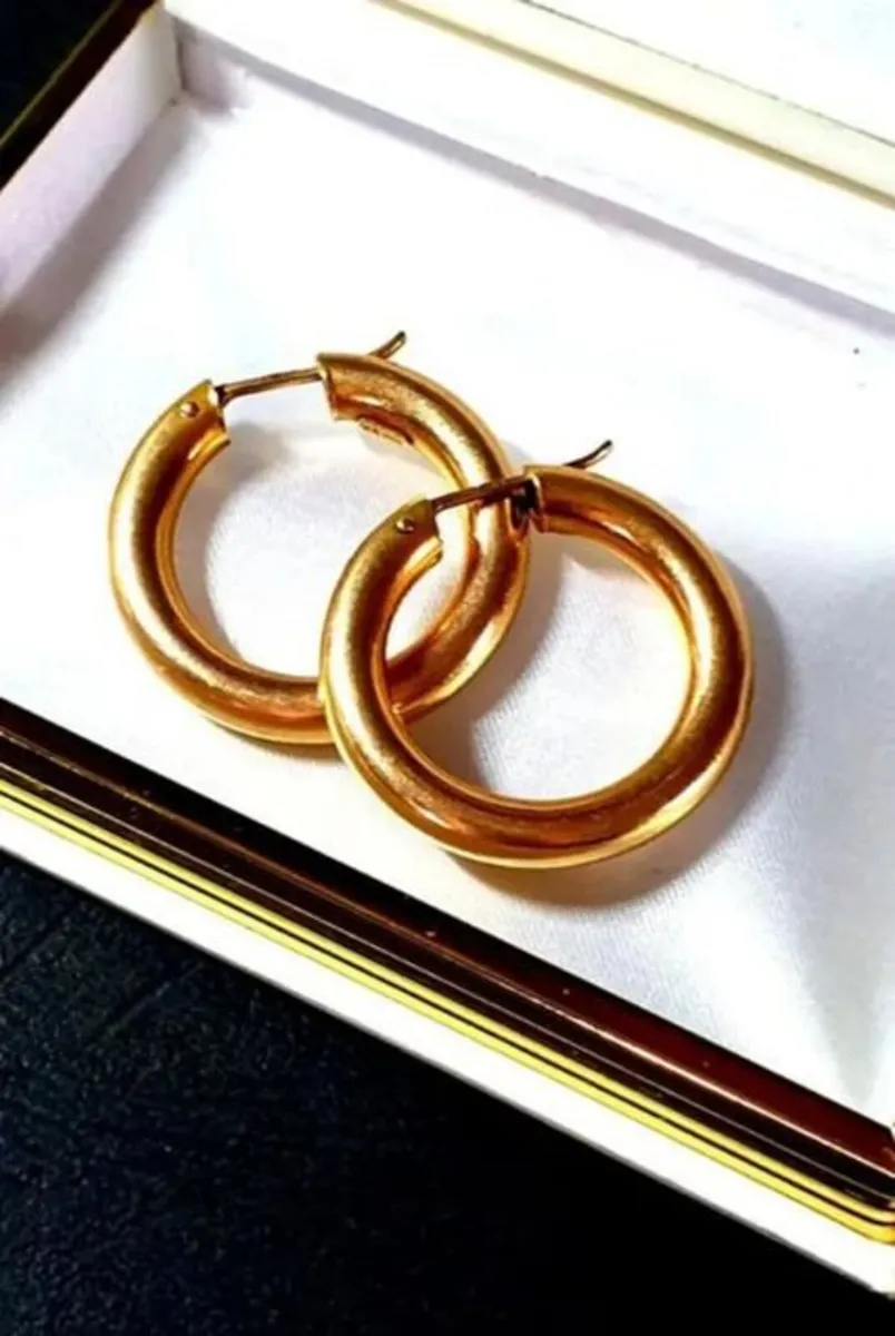 Vintage 'Chunky' 9 ct Gold Hoops - Image 2