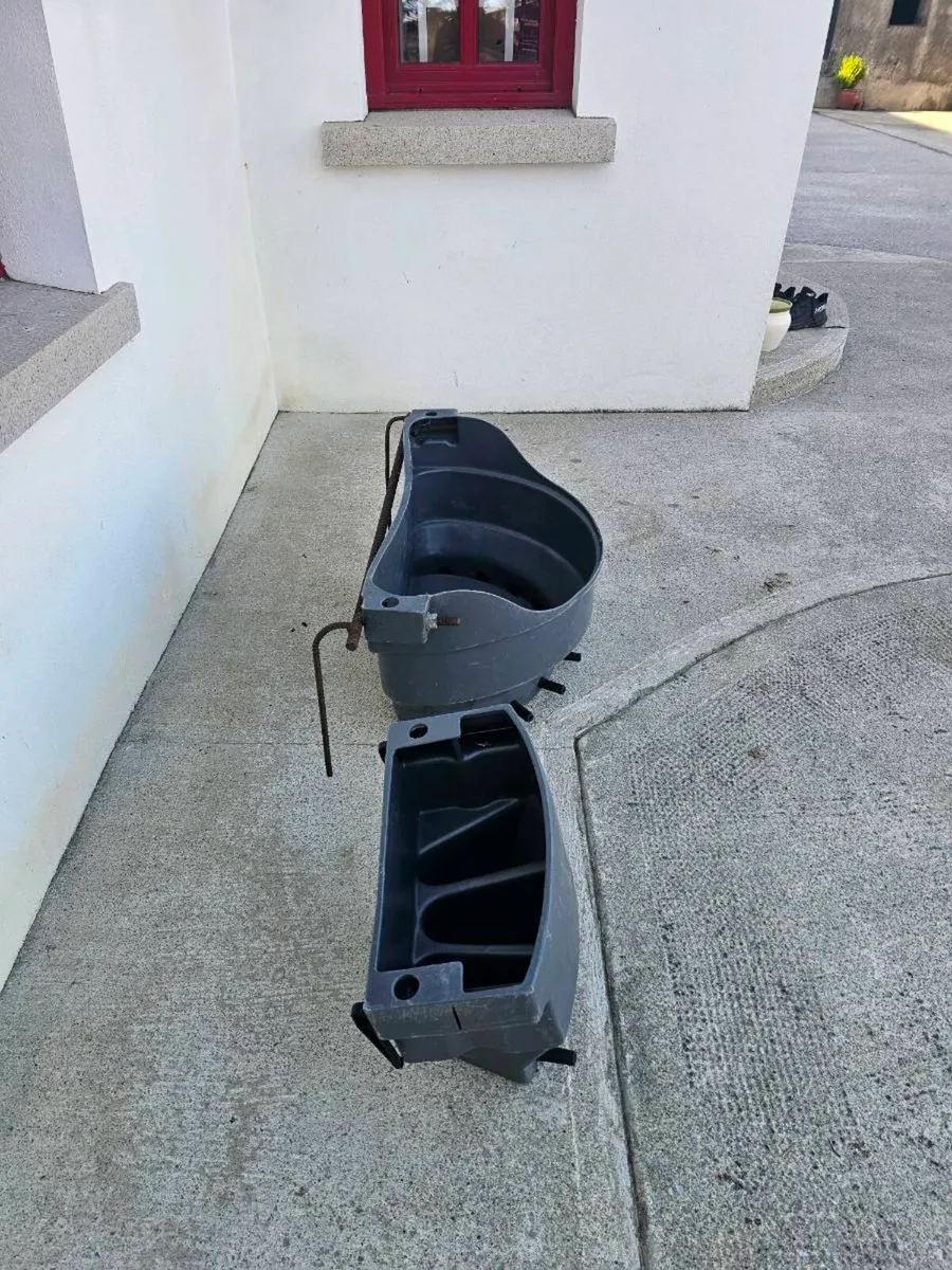 Calf feeder for sale - Image 2