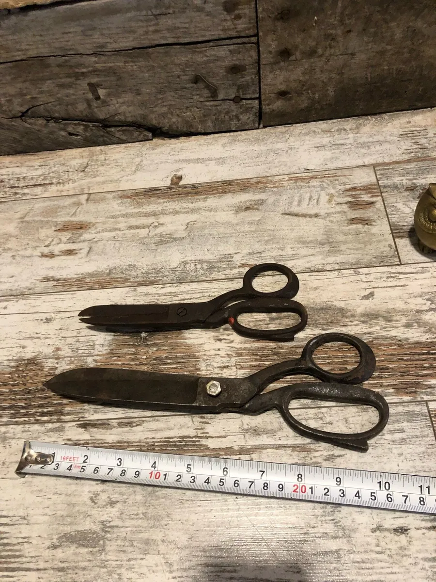 Vintage Scissors - Image 4