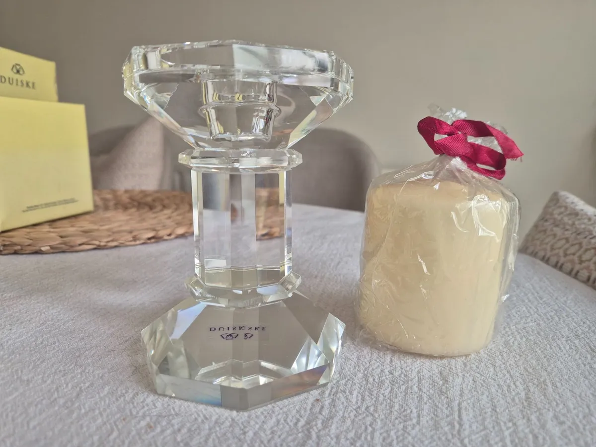 Duiske Crystal Candle Holder and Candle - Image 1