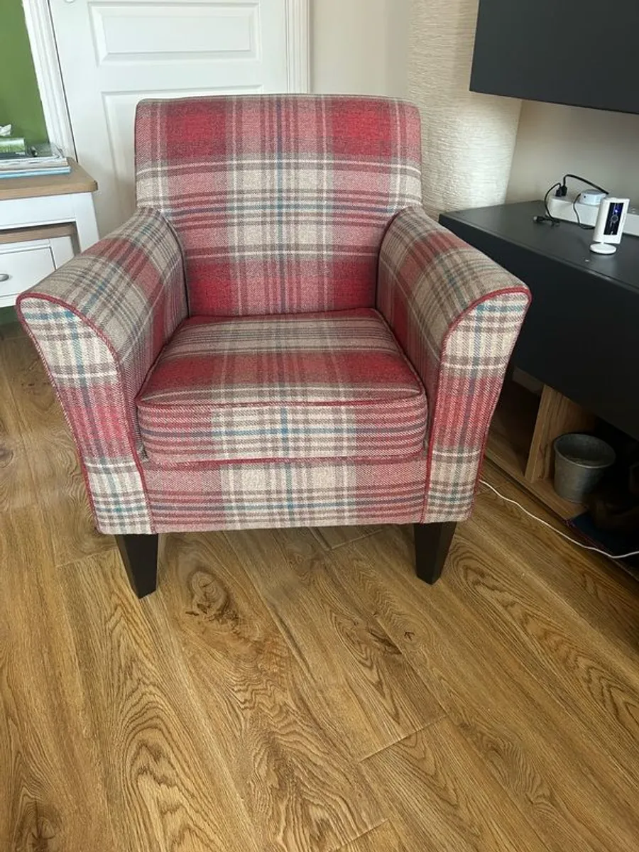 Next Armchair - Image 1