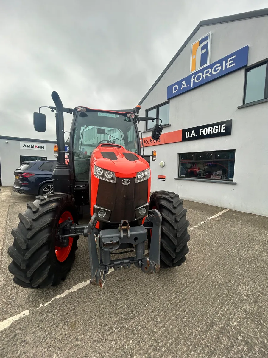 2022 Kubota M6111 utility Tractor - Image 3