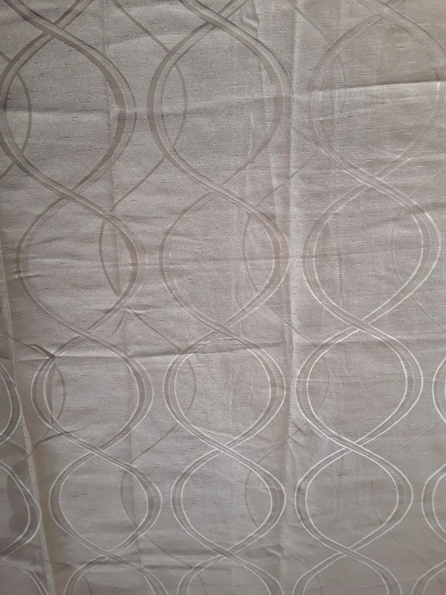 Two pairs of eyelet drapes same size - Image 2