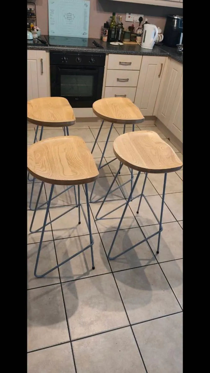 Bar stools - Image 1