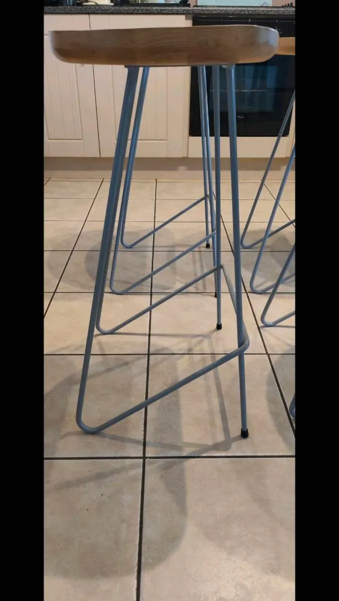 Bar stools - Image 2