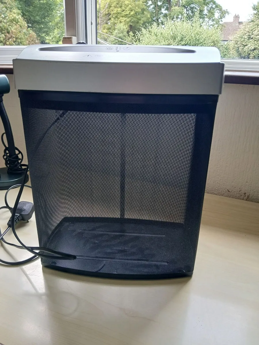 Paper shredder - Image 2