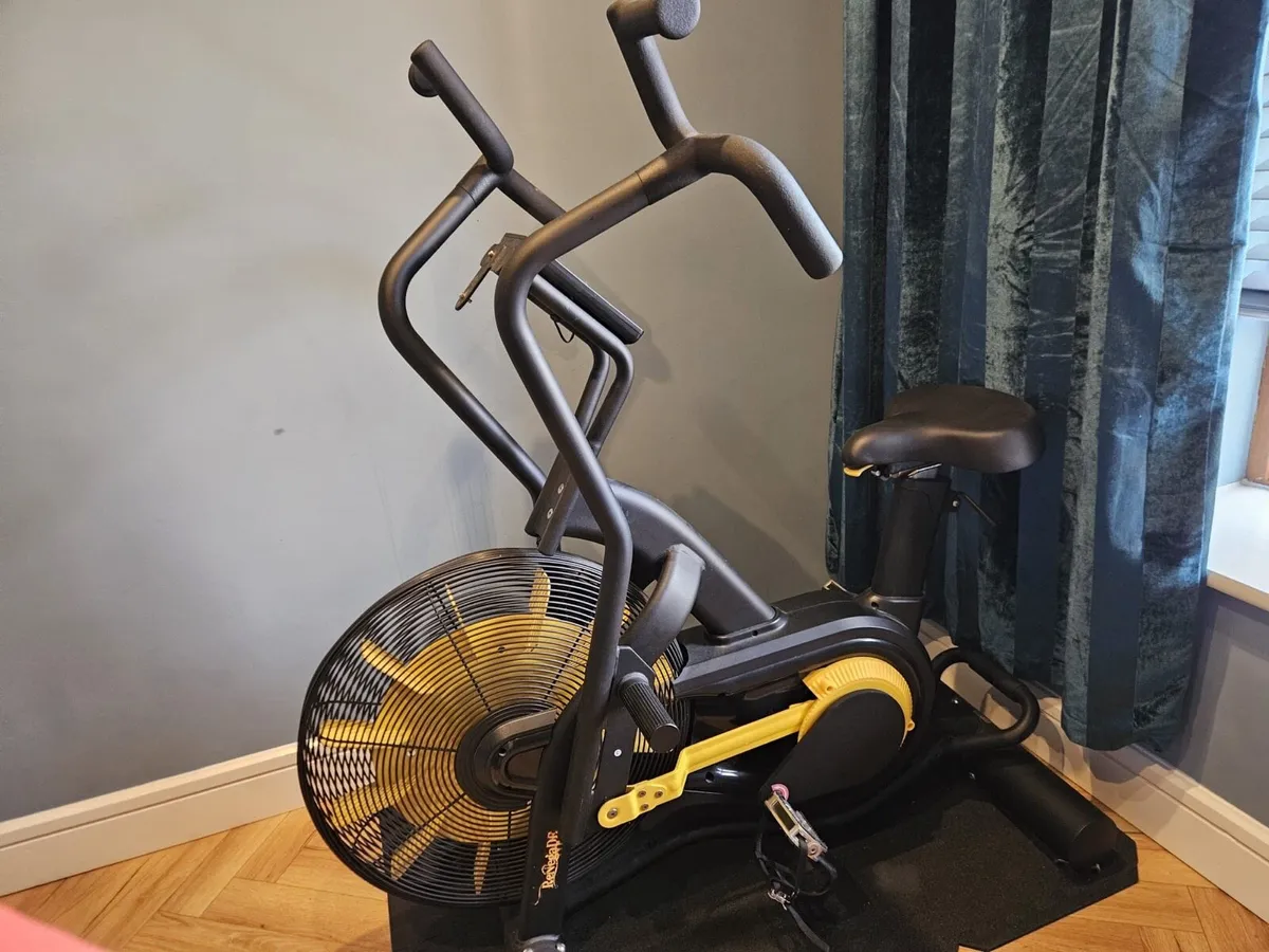 Gym equipment - Image 2