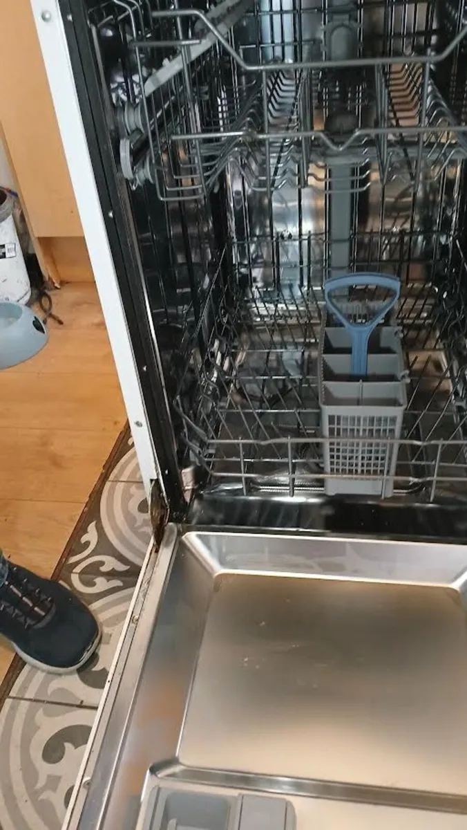 dishwasher - Image 2