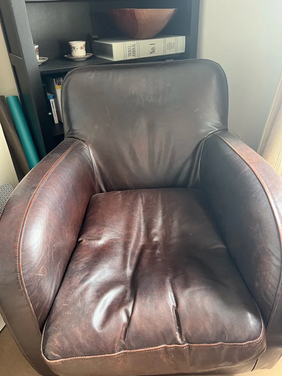 2 real leather armchairs - Image 1