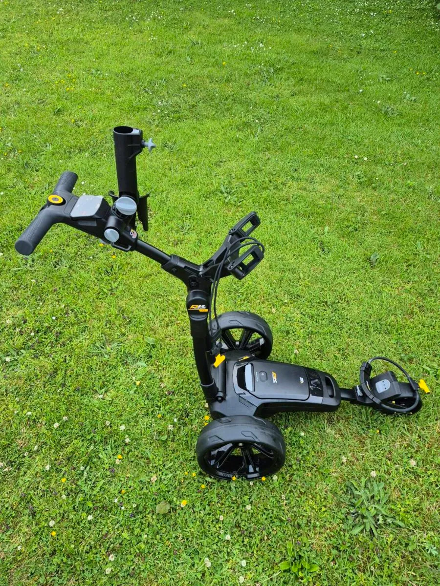 Powakaddy CT6 GPS Trolley - Image 1