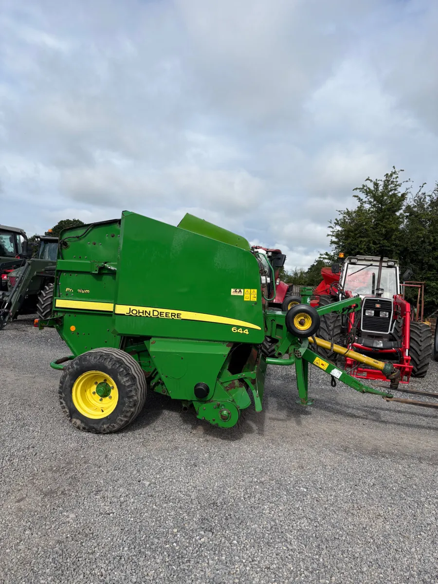 John  Deere Round Bailer - Image 3