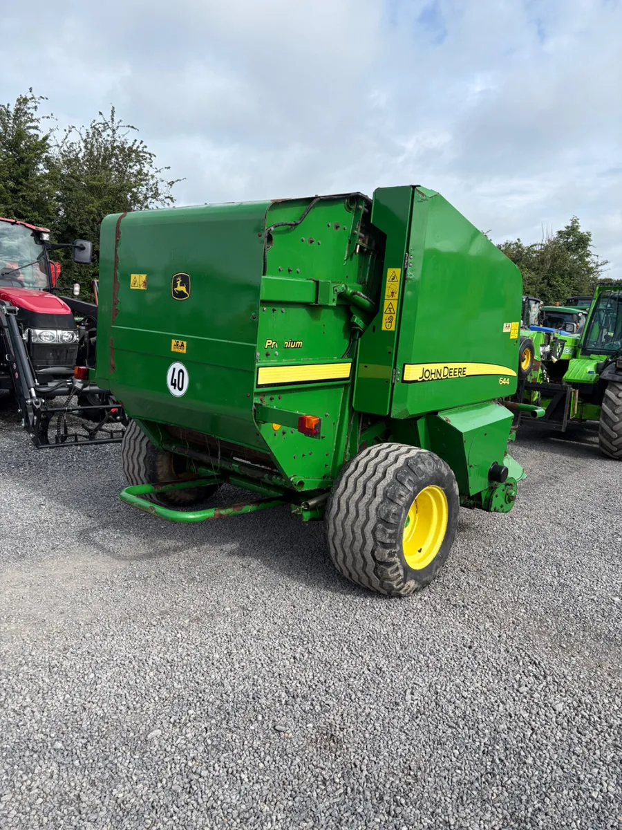 John  Deere Round Bailer - Image 2