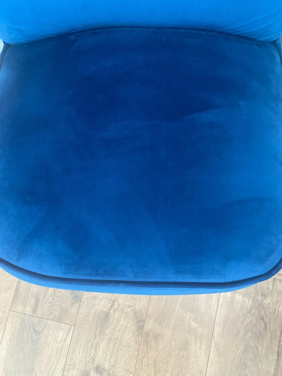Chair - Image 3