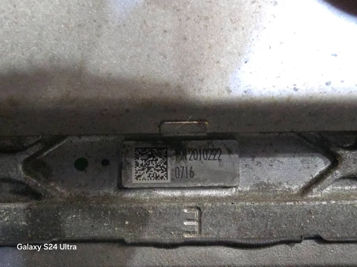 Hyundai Tucson 1.6 turbo diesel  Engine - Image 2