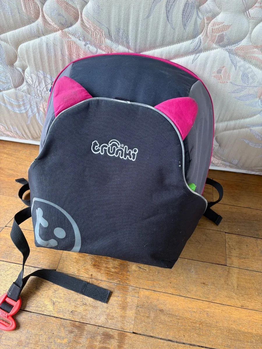 Trunki booster seat and rucksack - Image 4