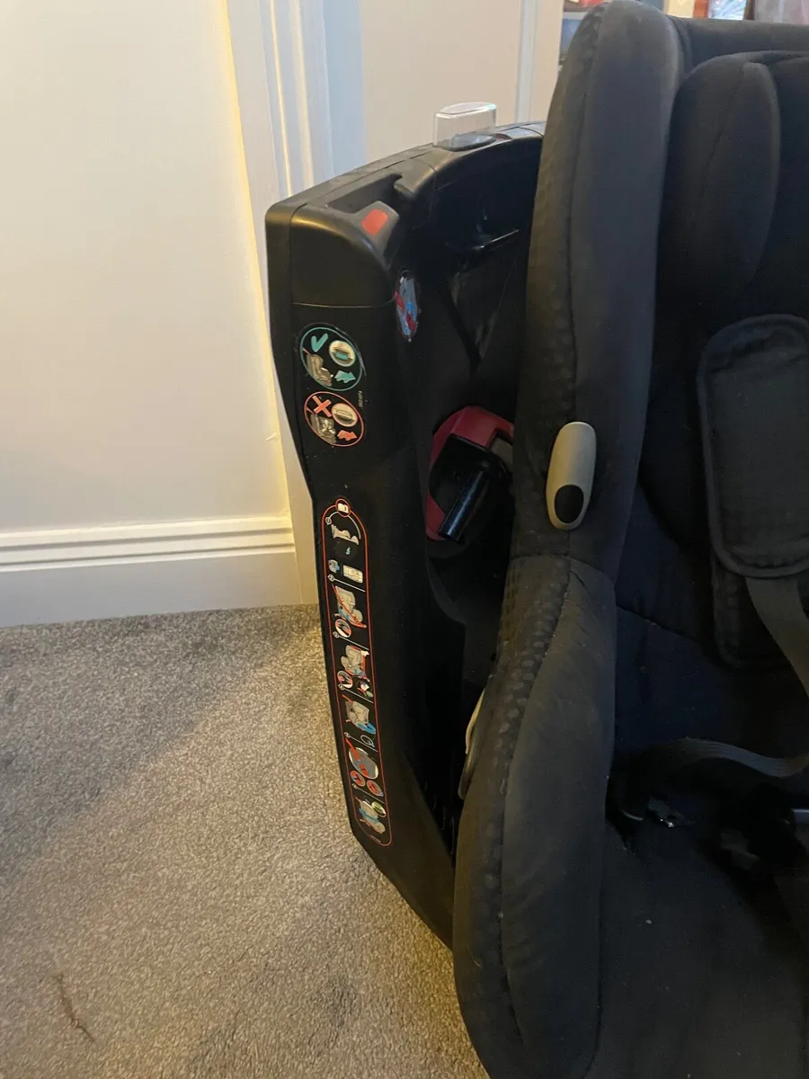 Maxi cosi car seat - Image 3