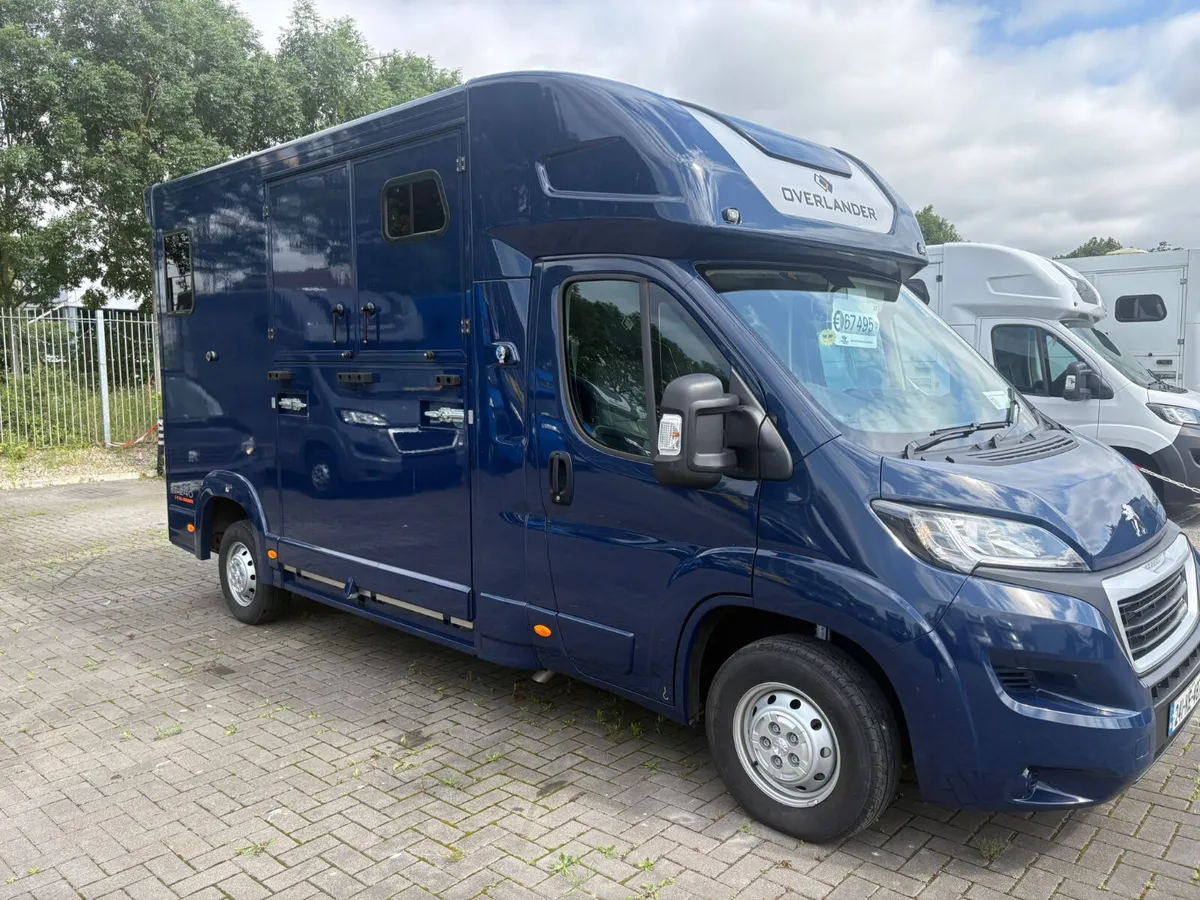2 Stall HorseBox - Image 3