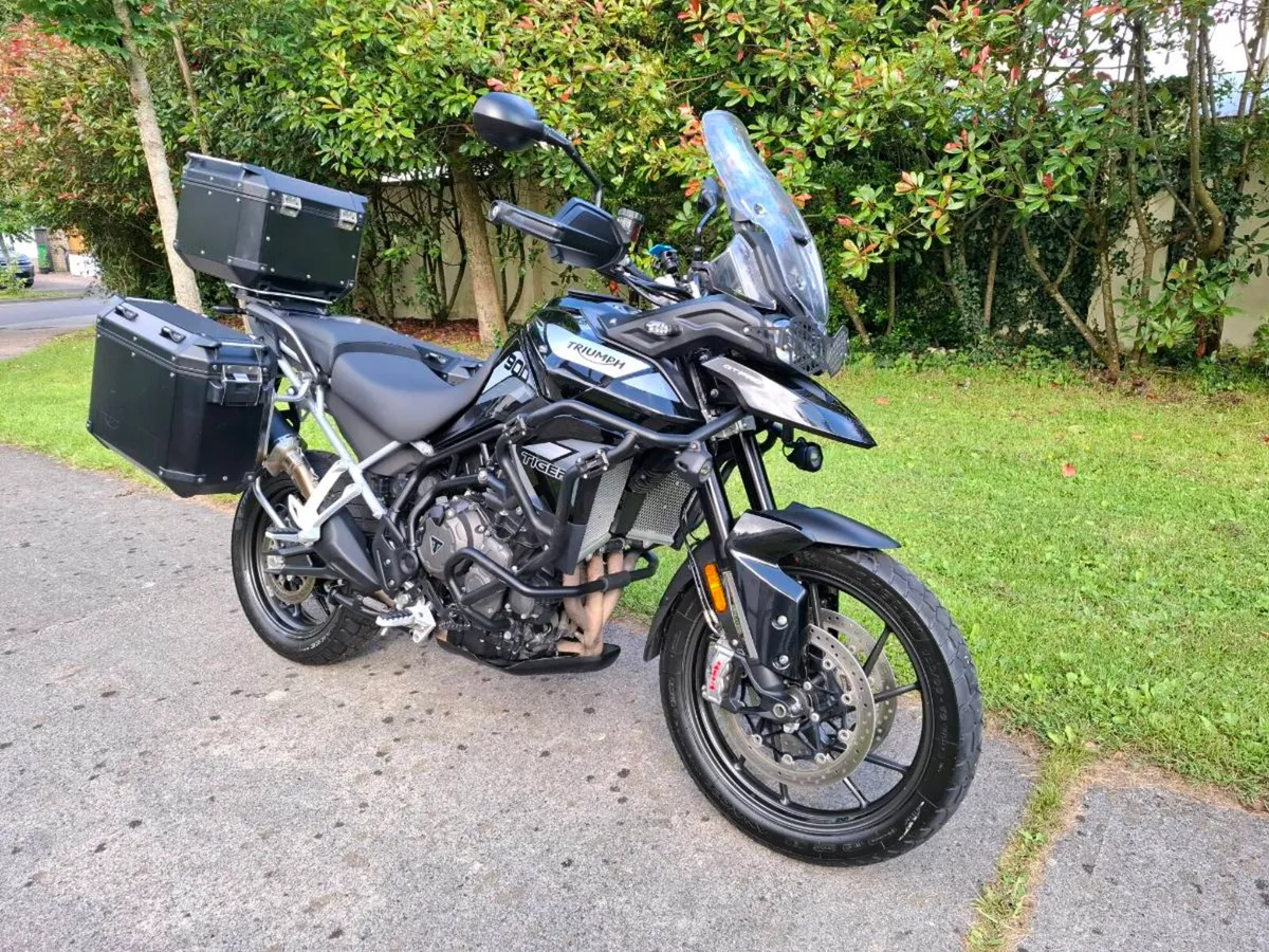 TRIUMPH TIGER 900 GR PRO 2023 - Image 2