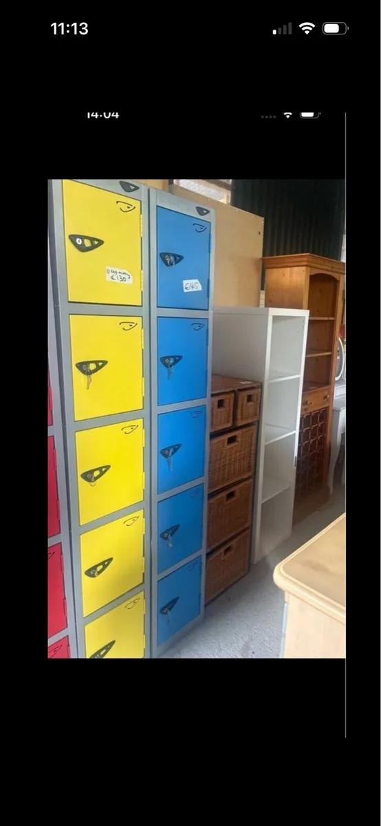 5 drawer locker with keys - Image 1