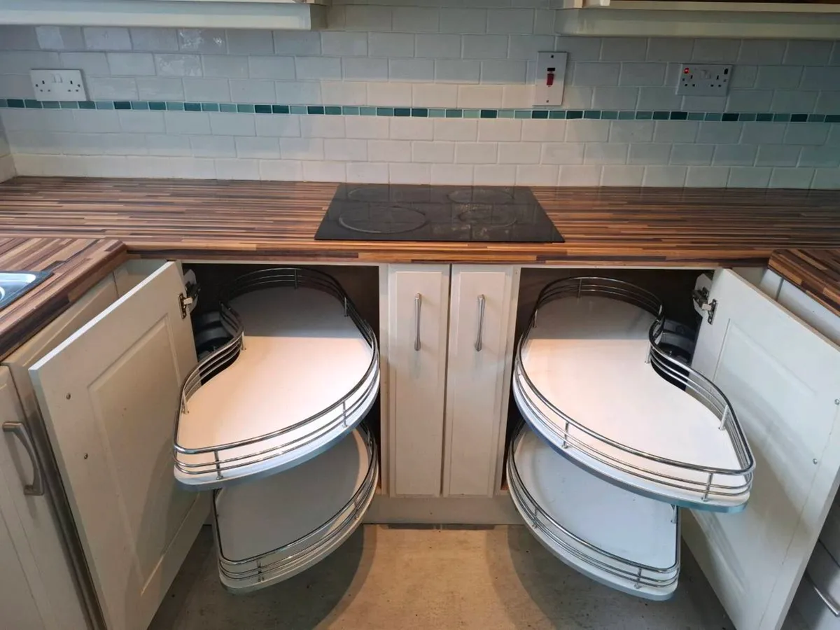 Kitchen Furniture - Image 3