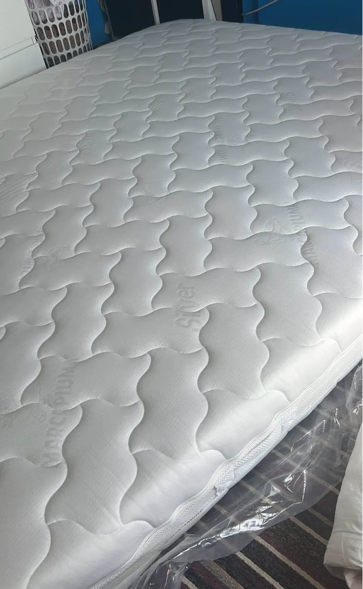 Mattress - Image 4