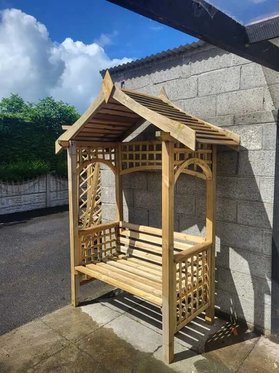 Seated Arbour - Image 4