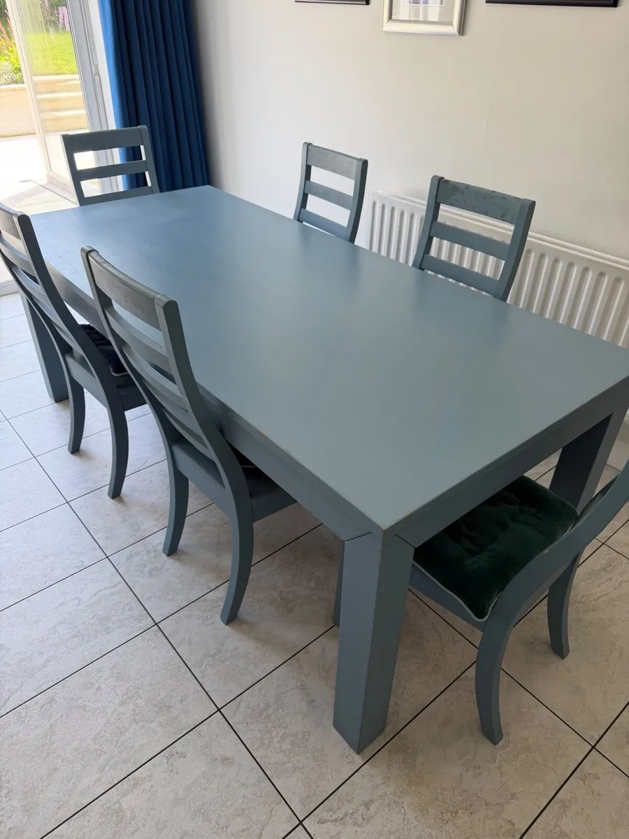 Dining table and chairs - Image 2