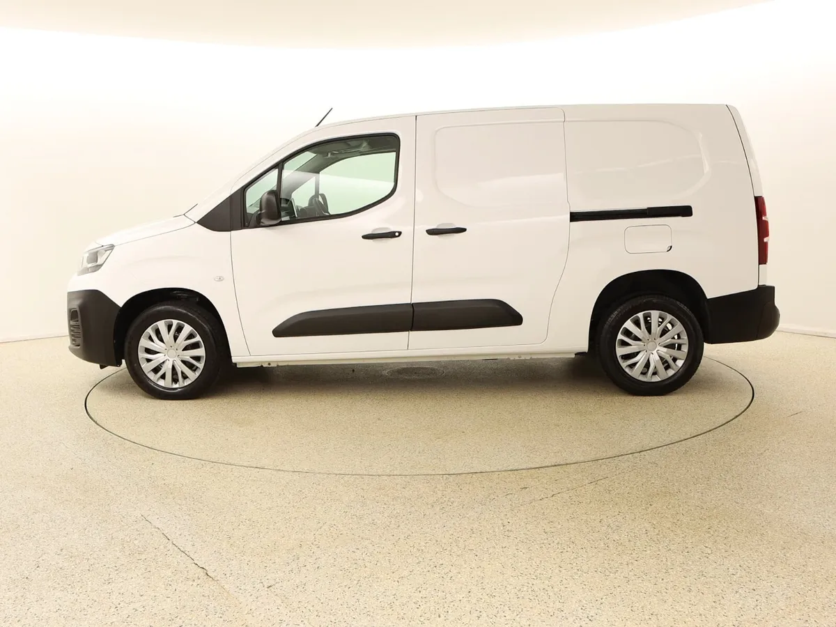 2021 Citroen Berlingo 1.5 HDI Professional XL LWB - Image 4