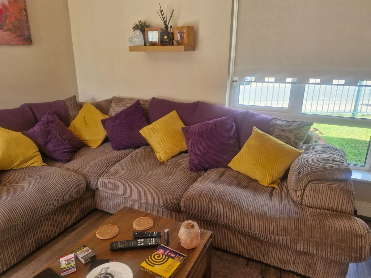 Corner Couch - Image 3