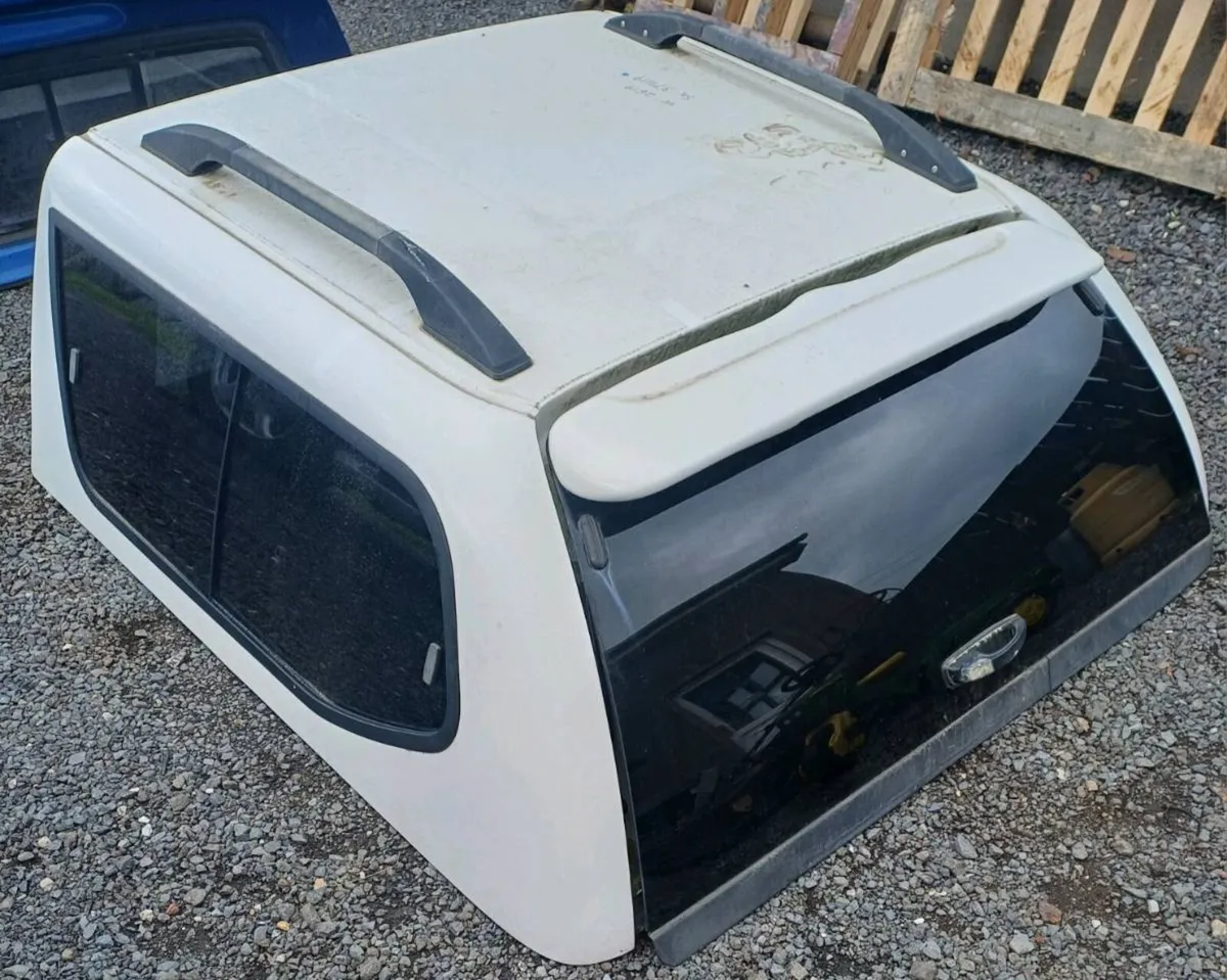 VW Amarok Truckman Canopy - Image 2