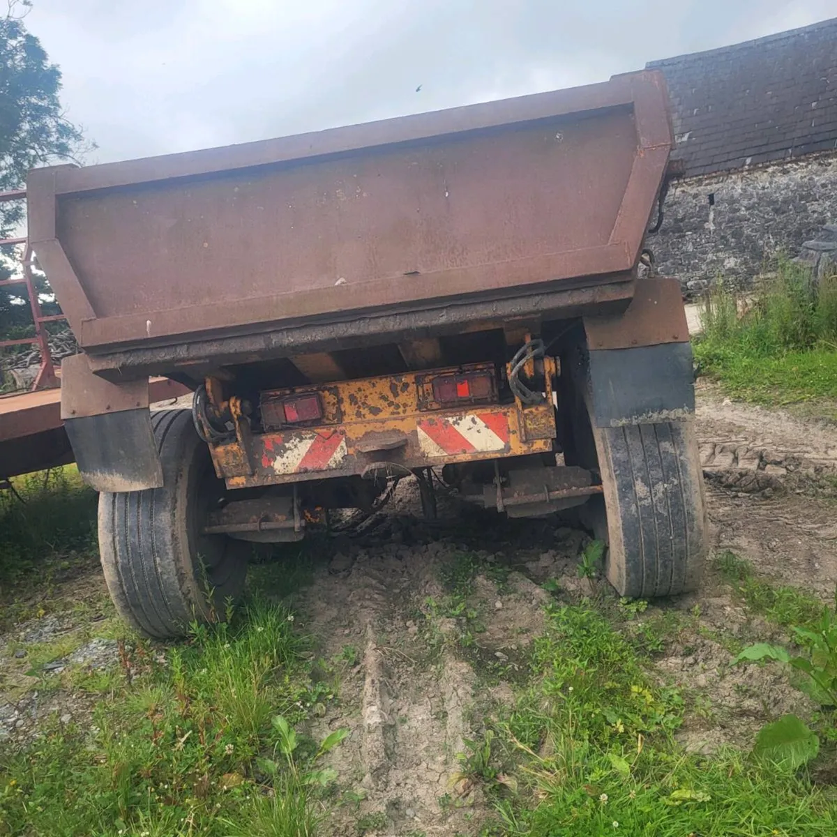 Dump trailer - Image 2