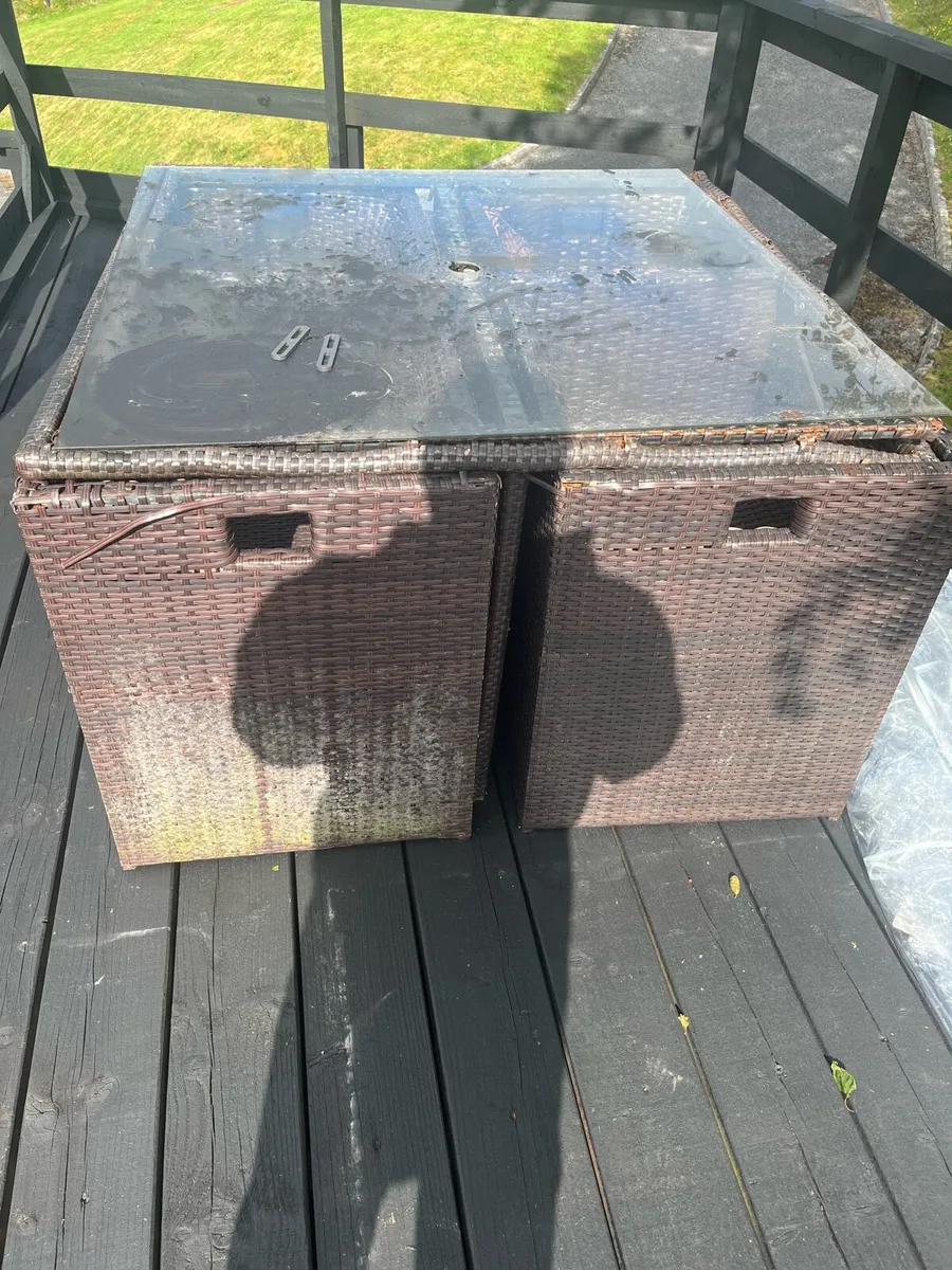 Patio furniture - Image 3