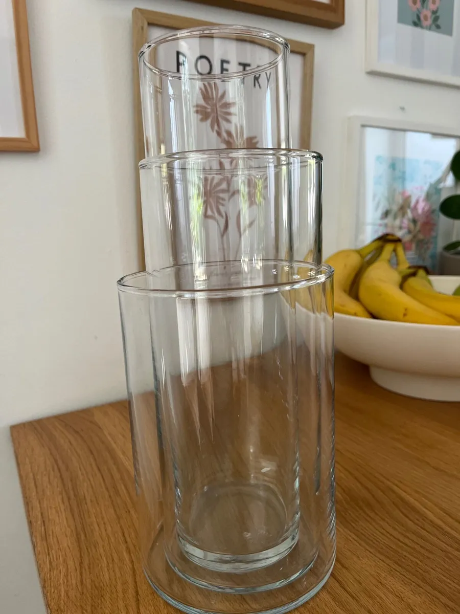 12 sets of 3 Hurricane Vases (Wedding) - Image 3