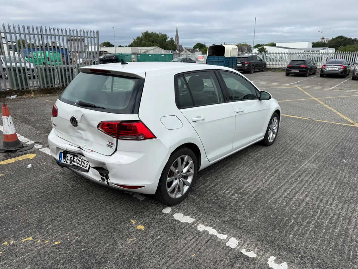 2015 VW GOLF 1.4 TSI AUTOMATIC HIGHLINE - Image 4