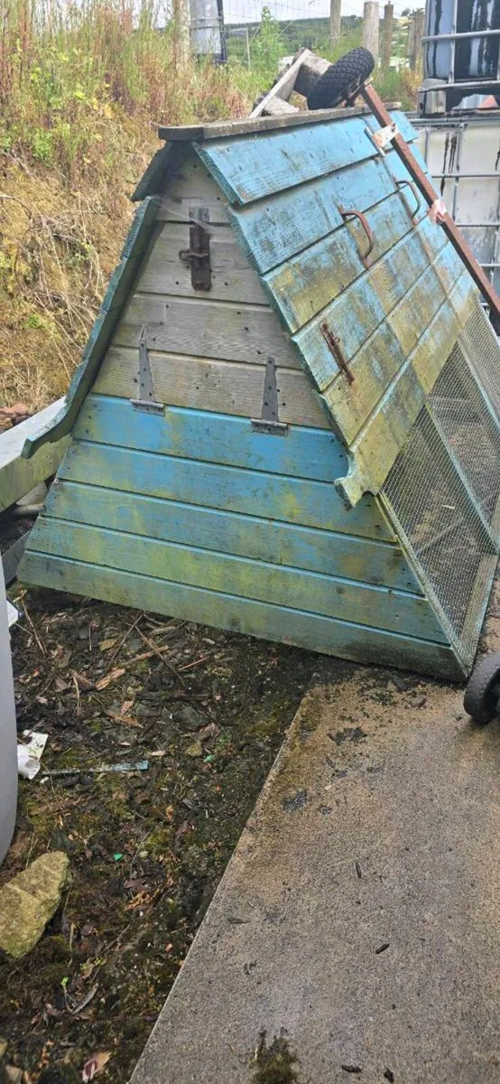 Chicken Coop - Image 2